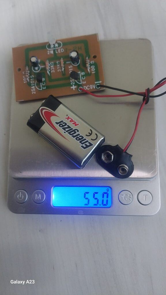 건전지 포함 무게는 55g 이다.